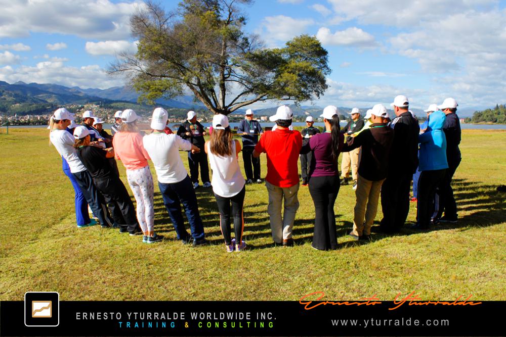 Team Building LAT Talleres de Cuerdas | Team Building Empresarial