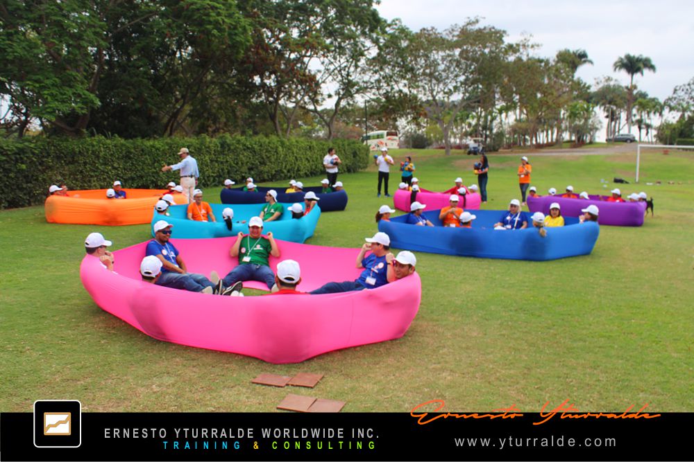 Team Building LATAM corporativo con retos de cuerdas bajas en El Caribe y USA